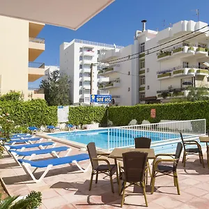 https://bon-sol-apartments.ibizaislandhotels.net